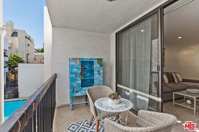 APT-418 - 906 N Doheny Dr, Condo with 1 bedrooms, 1 bathrooms and 1 parking in West Hollywood CA | Image 9