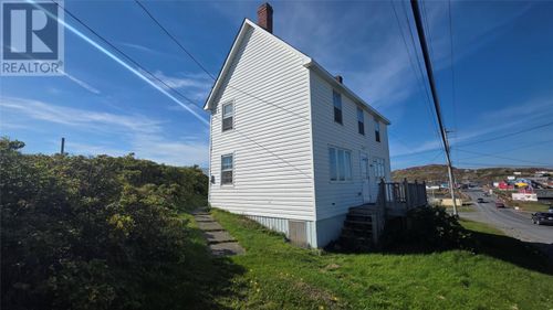 105 Main St, Twillingate, NL, A0G4M0 | Card Image