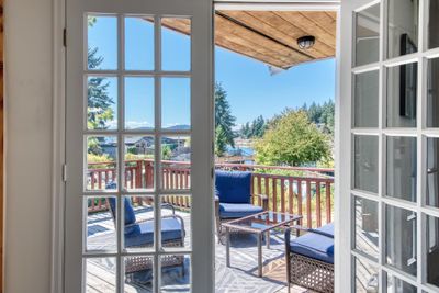 5625 O'brian Rd, House other with 2 bedrooms, 2 bathrooms and null parking in Halfmoon Bay BC | Image 1