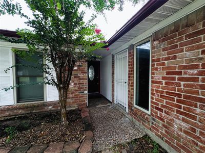 15006 Grassington Drive, House other with 3 bedrooms, 2 bathrooms and null parking in Channelview TX | Image 3