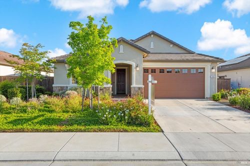 1430 Stonecrop Ln, Dixon, CA, 95620-3456 | Card Image