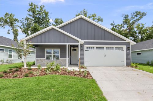 1064 Sw 67th Way, Gainesville, FL, 32607-0010 | Card Image