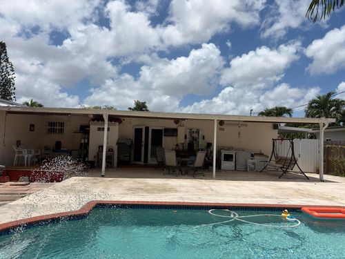10501 Nw 35th Pl, Miami, FL, 33147-1038 | Card Image