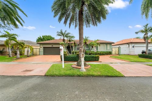 9010 Nw 162nd Ter, Miami Lakes, FL, 33018-6109 | Card Image