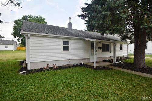 808 Dolsen St, Frankfort, IN, 46041-1301 | Card Image
