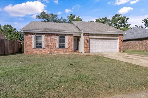 3807 W Cedar St, Rogers, AR, 72756-1882 | Card Image