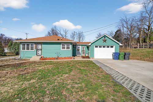 1600 N 7th St, Clinton, IA, 52732-2852 | Card Image