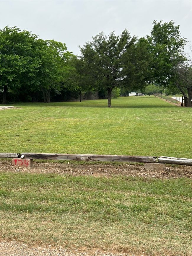 View of yard | Image 15