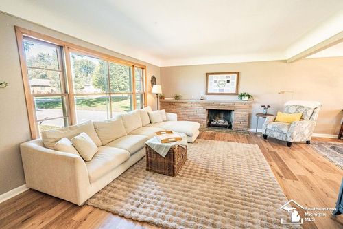 36120 Harcourt, Clinton Township, MI, 48035-1310 | Card Image