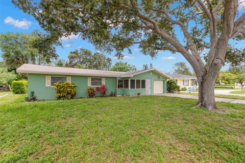 2040 Princeton Ave, DUNEDIN, FL, 34698-2637 | Card Image