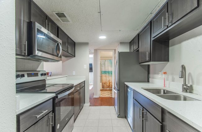 APT-212 - 919 S Weatherred Dr, Condo with 2 bedrooms, 2 bathrooms and null parking in Richardson TX | Image 8
