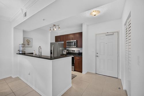 2211-4905 Midtown Ln, Palm Beach Gardens, FL, 33418-3412 | Card Image