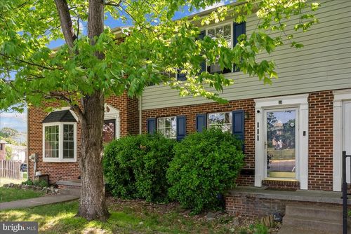 111 Willowbrook Ct, WINCHESTER, VA, 22602-6226 | Card Image