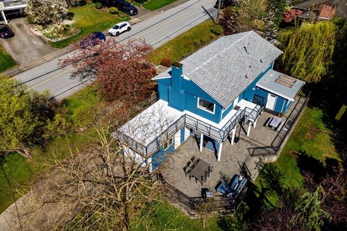 2094 Viewlynn Dr, North Vancouver, BC, V7J2W8 | Card Image
