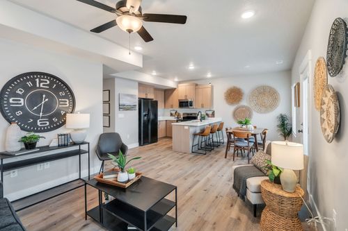 7204 W Lara Leigh Ln, Magna, UT, 84044-1401 | Card Image