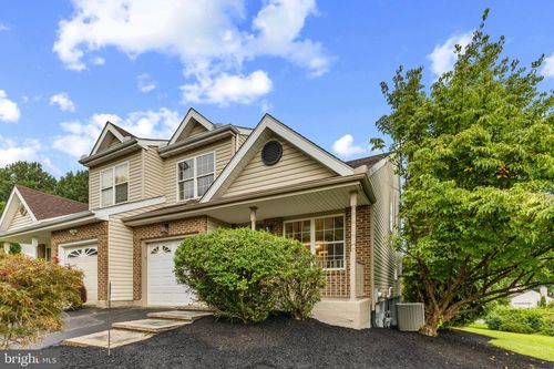28 Eynon Ct, HOCKESSIN, DE, 19707-9216 | Card Image