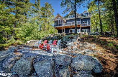 38 Bright St, House other with 5 bedrooms, 4 bathrooms and 8 parking in Rosseau ON | Image 2