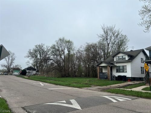 11731 Washburn St, Detroit, MI, 48204-4722 | Card Image