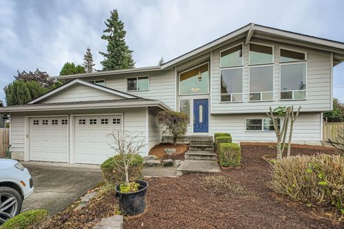 29933 3rd Ave Sw, Federal Way, WA, 98023-3511 | Card Image