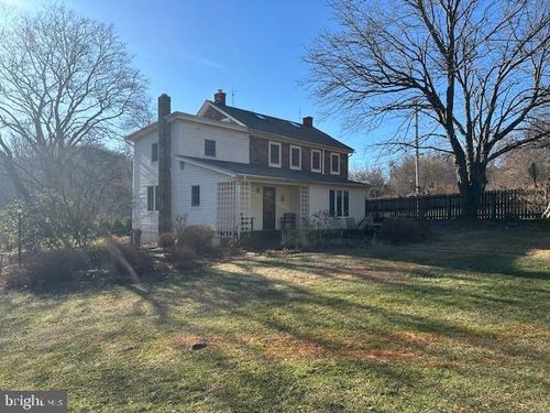 1290 Golf Course Rd, BIRDSBORO, PA, 19508-8296 | Card Image