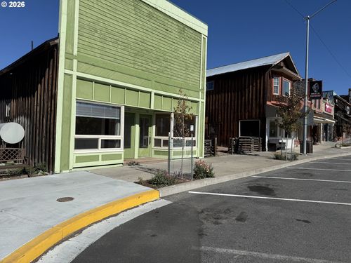 147 Water Aly, Prairie City, OR, 97869-2161 | Card Image