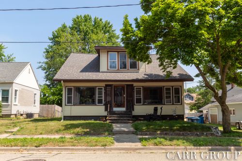 253 Lincoln St, Coopersville, MI, 49404-1220 | Card Image