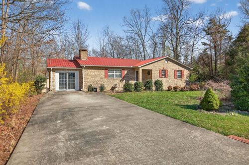 9217 Hondo Drive, Crossville, TN, 38572 | Card Image