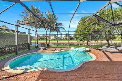 4549 Azalea Dr, NAPLES, FL, 34119-9055 | Card Image