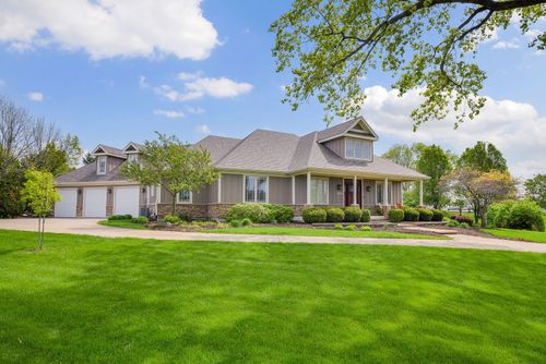 5525 Bluestem Ct, Oswego, IL, 60543-8270 | Card Image