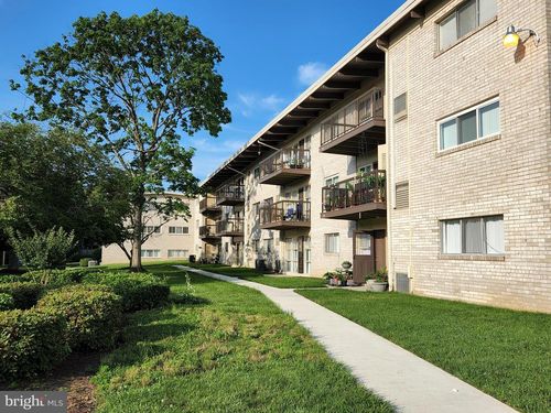 4965b-4965 Americana Dr, ANNANDALE, VA, 22003-5153 | Card Image