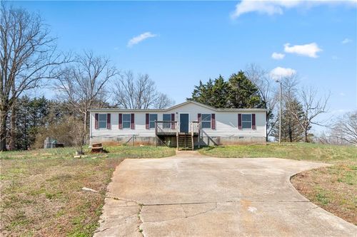 123 Center Grove Dr, Cleveland, GA, 30528-5993 | Card Image