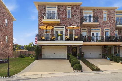 17 Oak Alley Ln, Long Beach, MS, 39560-8000 | Card Image