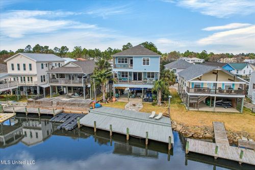 6261 Pontiac Dr, Kiln, MS, 39556-8143 | Card Image