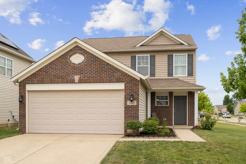 546 Greenwood Trace Dr, Whiteland, IN, 46184-9277 | Card Image