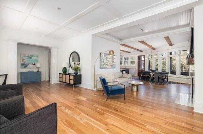 Foyer/Living Area | Image 44