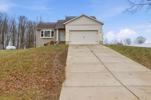 25-1083 Boncher Blvd, Hastings, MI, 49058-8136 | Card Image