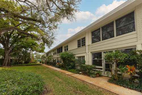 apt-8-677 Royal Palm Blvd, Vero Beach, FL, 32960-5179 | Card Image