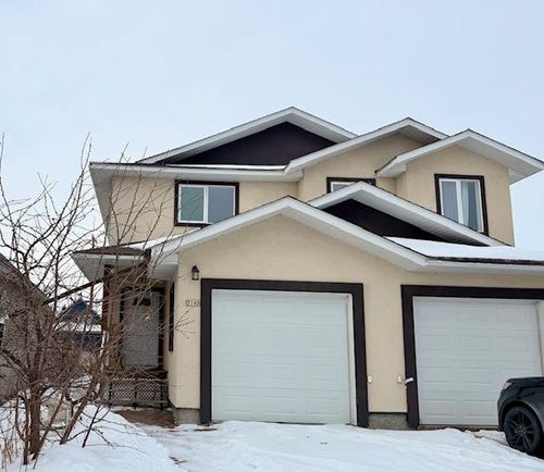 5140 51 St, Lacombe, AB, T4L1H9 | Card Image