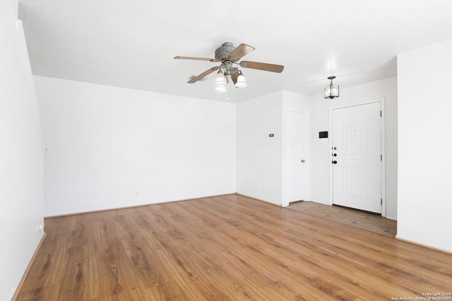 9 Breakers Pt, House other with 3 bedrooms, 3 bathrooms and null parking in San Antonio TX | Image 4