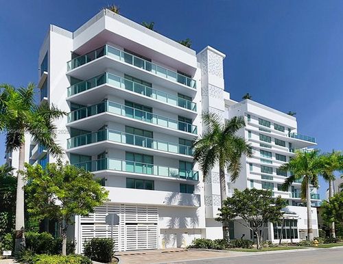 303-1133 102nd St, Bay Harbor Islands, FL, 33154-1252 | Card Image