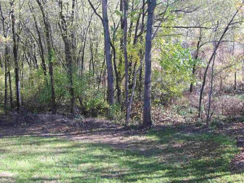 107 Windsong Ct, Boscobel, WI, 53805-9283 | Card Image