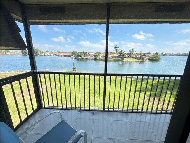 34 - 6565 W 26 Th Dr, Condo with 2 bedrooms, 2 bathrooms and null parking in Hialeah FL | Image 5