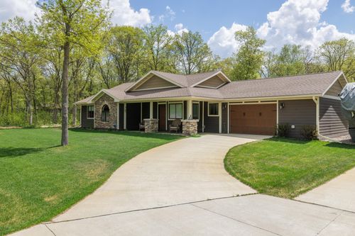 25985 Elk Haven Dr, Nevis, MN, 56467-4481 | Card Image