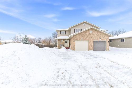 47 Ashbury St, Arnprior, ON, K7S0A7 | Card Image