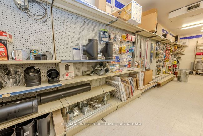 139 Main St, Home with 0 bedrooms, 2 bathrooms and null parking in Seeleys Bay ON | Image 15