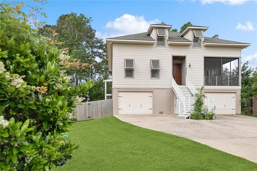 386 Marina Blvd, Mandeville, LA, 70471-1532 | Card Image