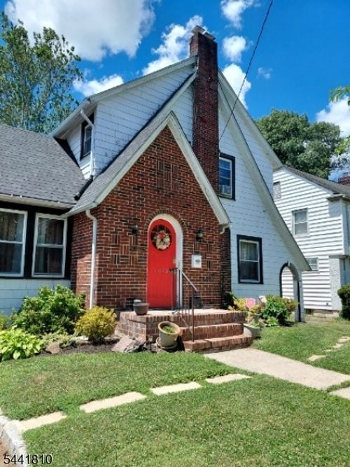 1074 Rose St, Plainfield, NJ, 07060-2418 | Card Image