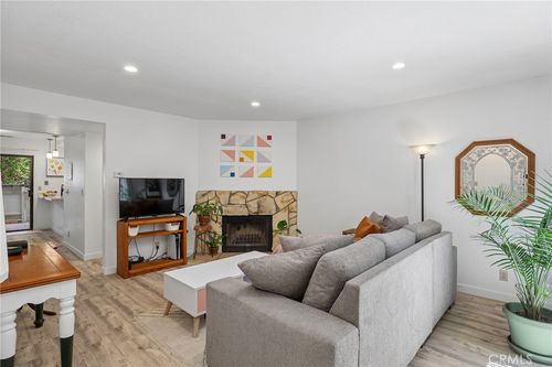 2-3335 Broad St, San Luis Obispo, CA, 93405-3710 | Card Image