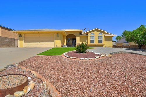 37 Castle Rock Rd Se, Rio Rancho, NM, 87124-8102 | Card Image