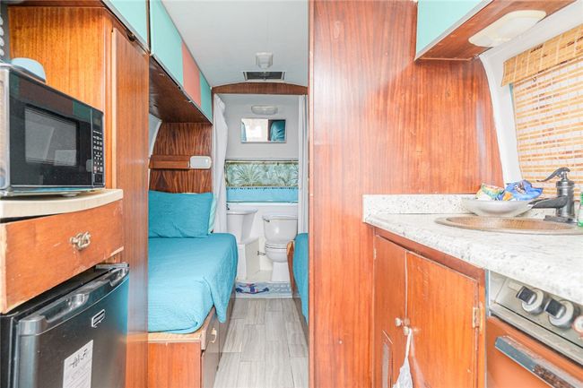 108 N 2 Nd St, House other with 5 bedrooms, 5 bathrooms and 6 parking in Fulton TX | Image 36